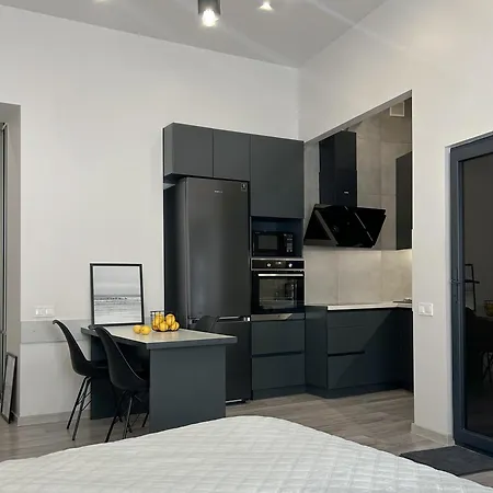 Apartment Miamo городоцька 45 *